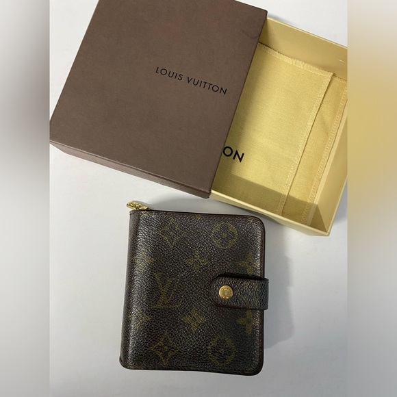 100% Authentic Louis Vuitton Bifold Compact Monogram Wallet - Picture 14 of 14